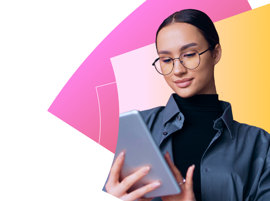 Tablet kullanan bir öğrenci